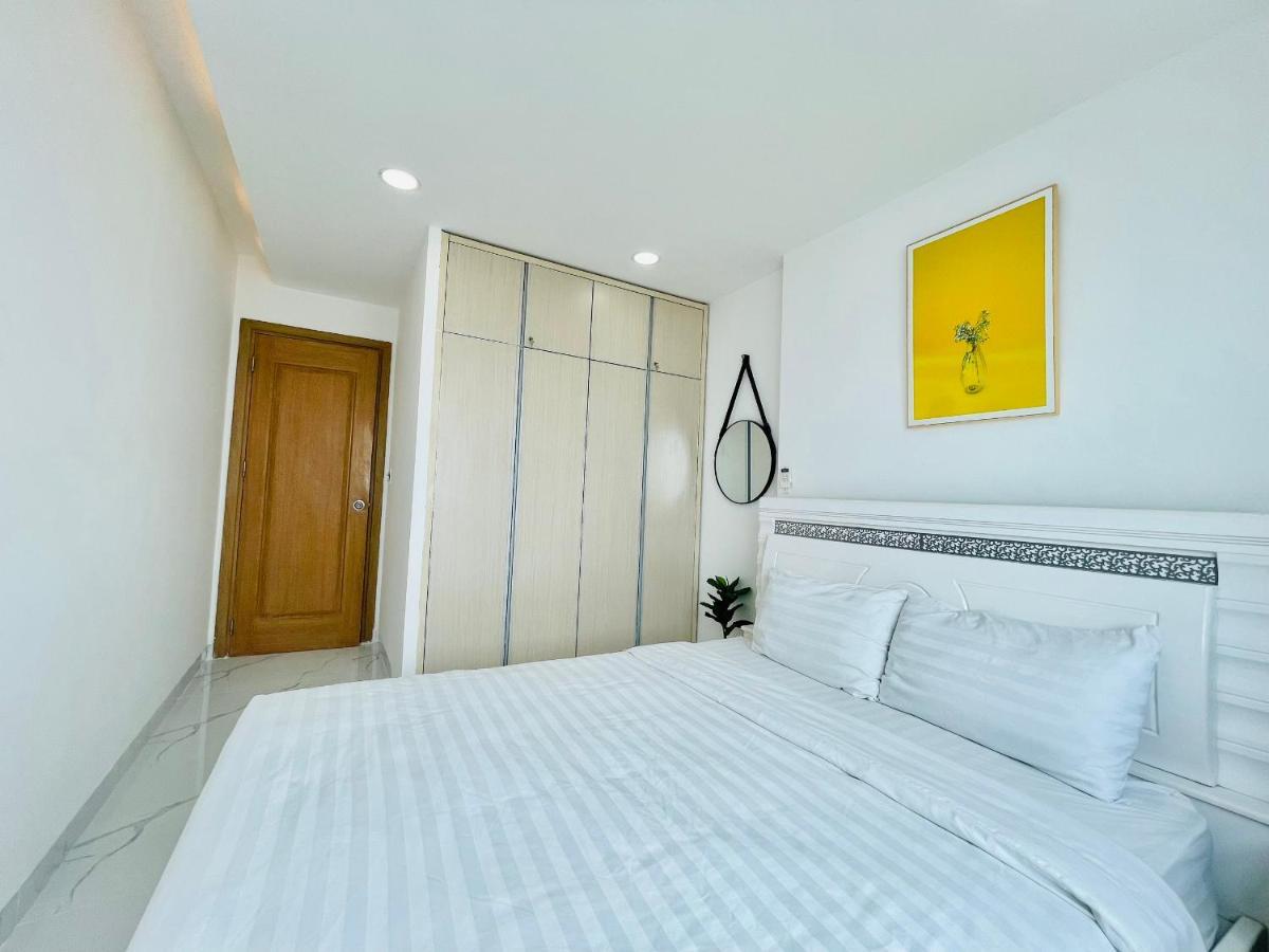 Md Ocean Apartment Da Nang Bagian luar foto